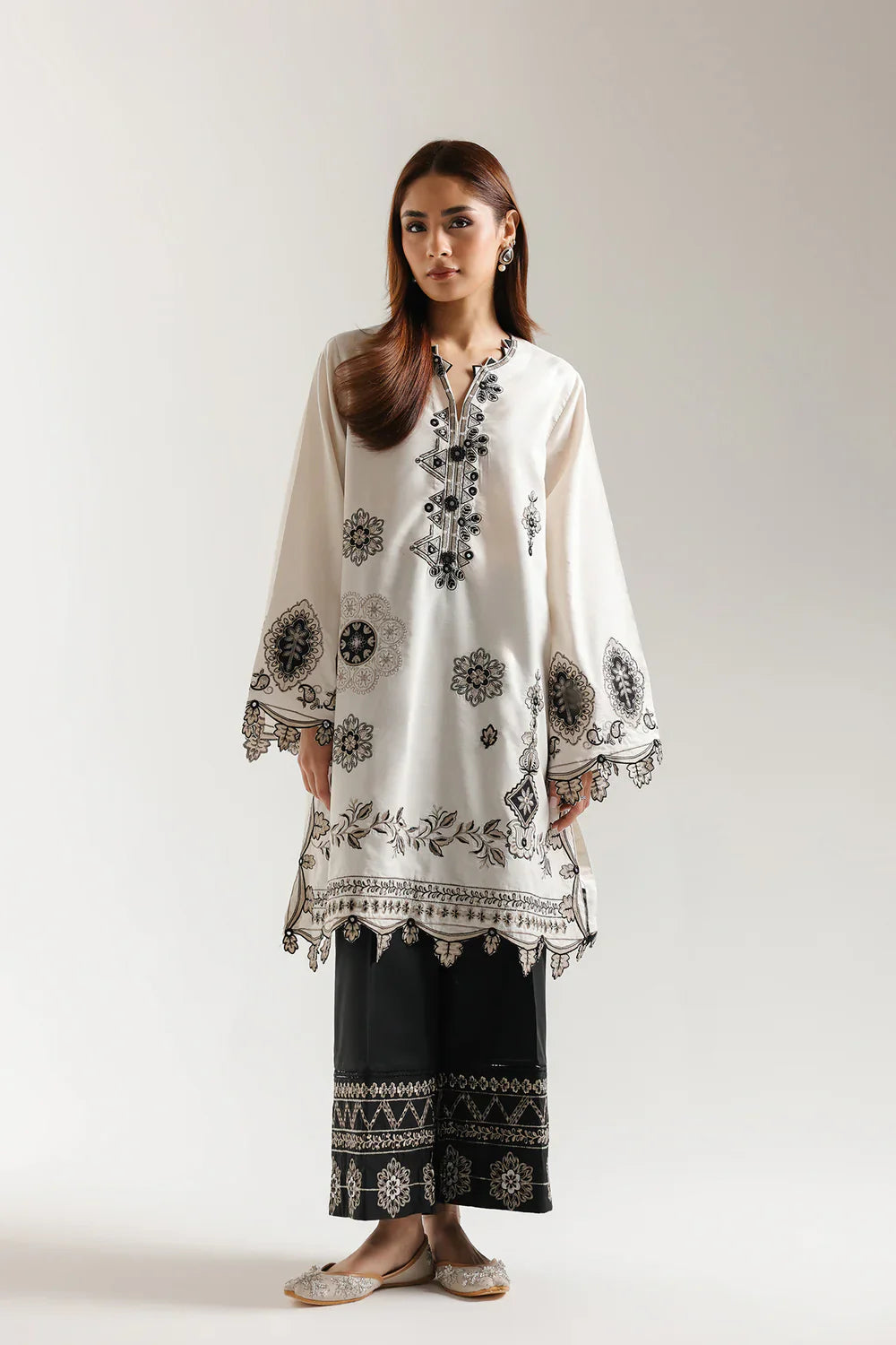 Ethnic | White Kurta with Black Embroidery & Black Palazzo
