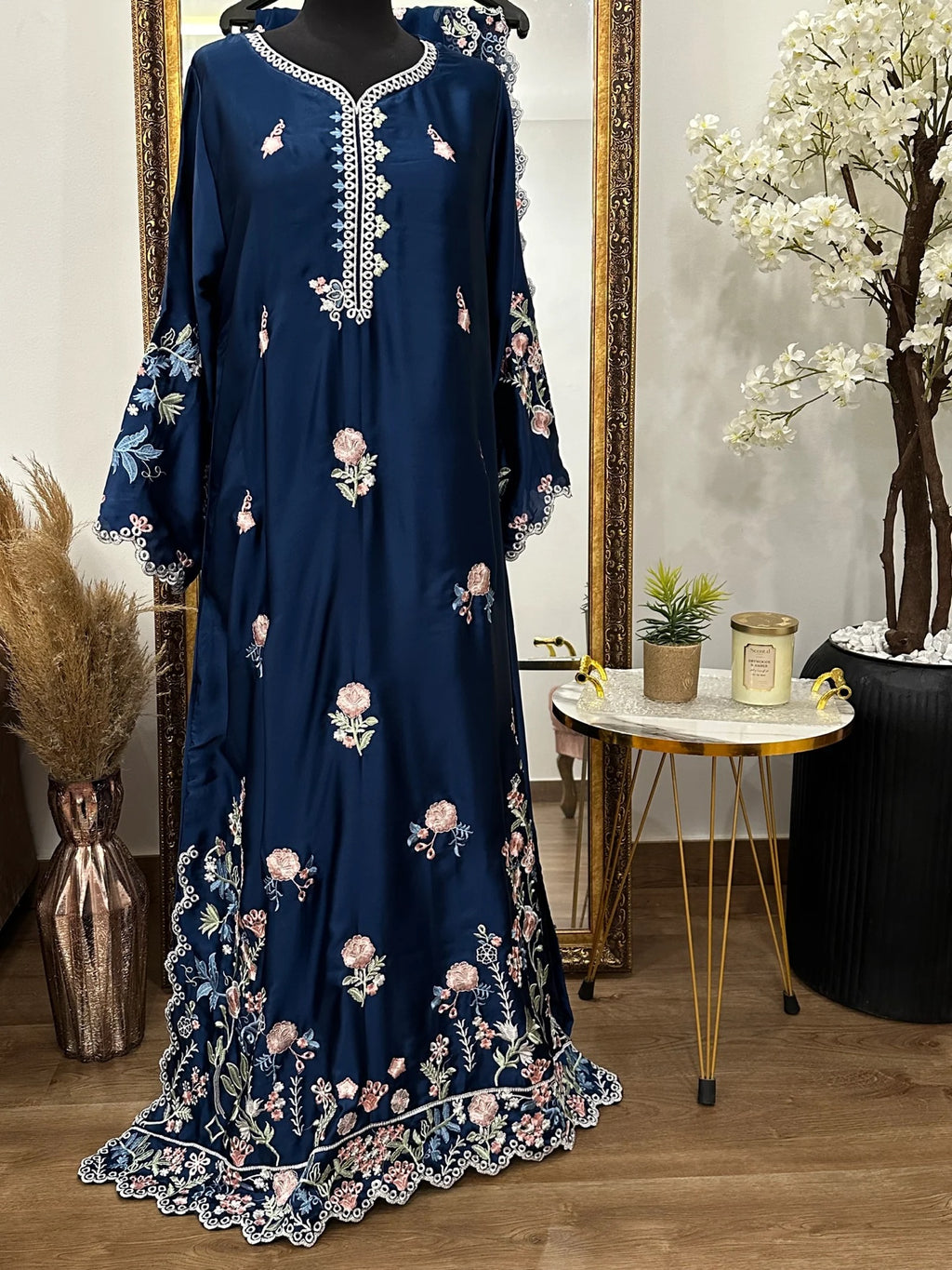 Navy blue kaftan 3-piece set on mannequin